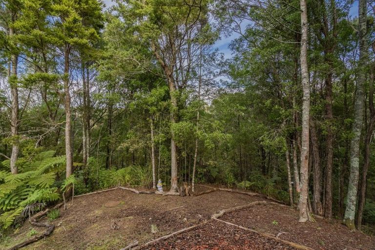 Photo of property in 1/57 James Evans Drive, Northcote, Auckland, 0627