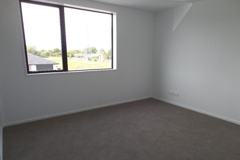 Photo of property in 38 Miromiro Street, Broomfield, Christchurch, 8042