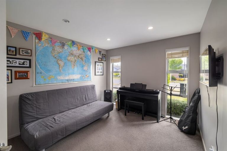 Photo of property in 64 Metehau Street, Marshland, Christchurch, 8083