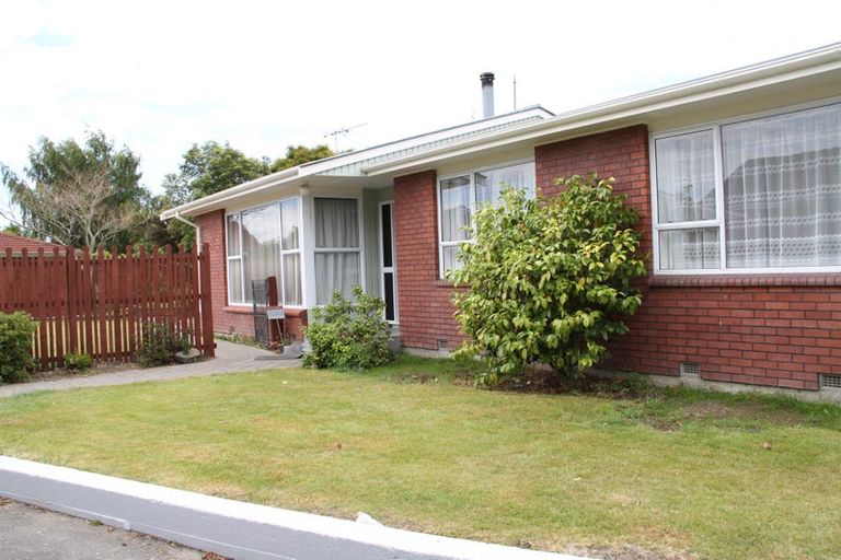 Photo of property in 10 Aztec Place, Redwood, Christchurch, 8051