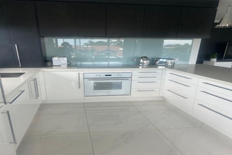 Photo of property in 3/62 Kitchener Road, Milford, Auckland, 0620