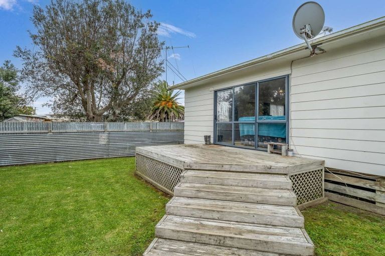 Photo of property in 49a Thatcher Street, Castlecliff, Whanganui, 4501