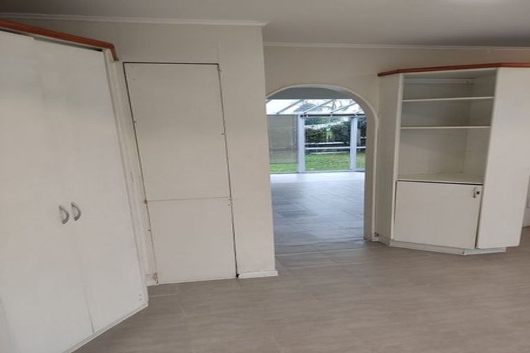 Photo of property in 31 Hobart Crescent, Wattle Downs, Auckland, 2103