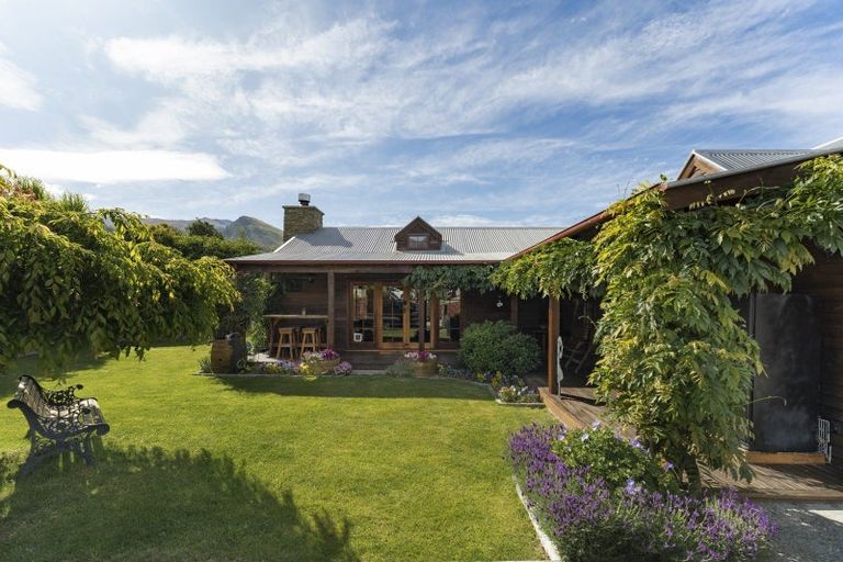 Photo of property in 39 Cotter Avenue, Arrowtown, 9302