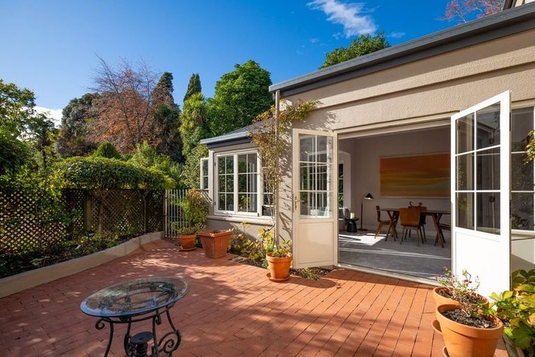 Photo of property in 376 Trafalgar Square, Nelson, 7010