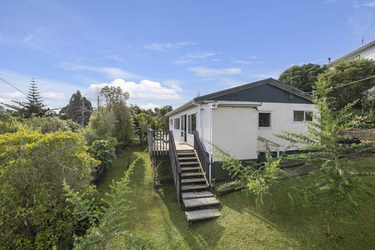 Photo of property in 4 Simon Road, Raglan, 3225