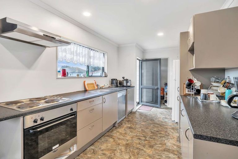 Photo of property in 49a Thatcher Street, Castlecliff, Whanganui, 4501