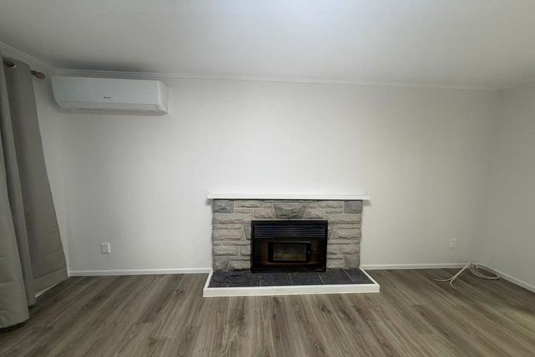 Photo of property in 26 Pinedale Place, Henderson, Auckland, 0610