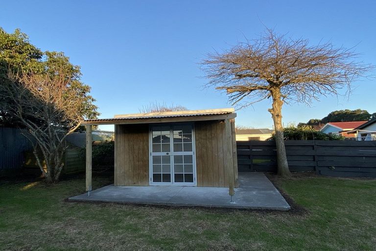 Photo of property in 32 Ihaia Street, Waitara, 4320