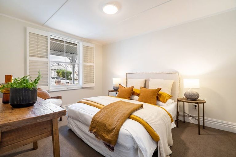 Photo of property in 17 Anne Street, Devonport, Auckland, 0624