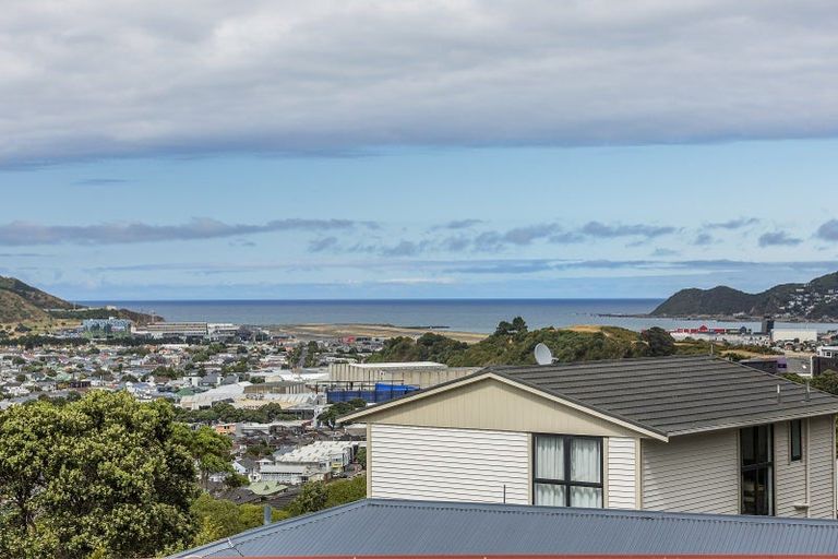 Photo of property in 21 Akaroa Drive, Maupuia, Wellington, 6022