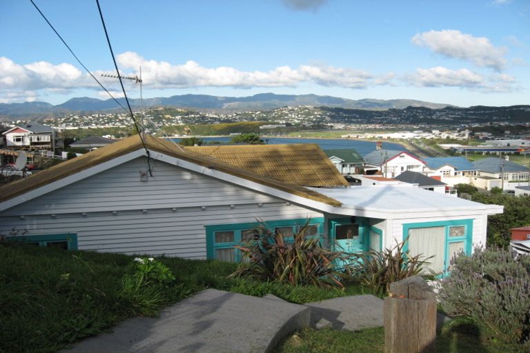 Photo of property in 1 Baden Road, Hataitai, Wellington, 6021