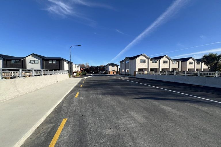 Photo of property in 1/9 Matata Place, Dallington, Christchurch, 8061