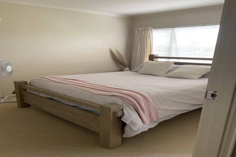 Photo of property in 45 Tiri Tiri Road, Birkdale, Auckland, 0626