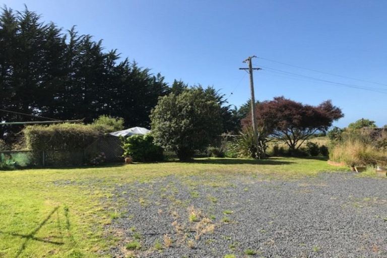 Photo of property in 110 Taieri Mouth Road, Kuri Bush, Brighton, 9091
