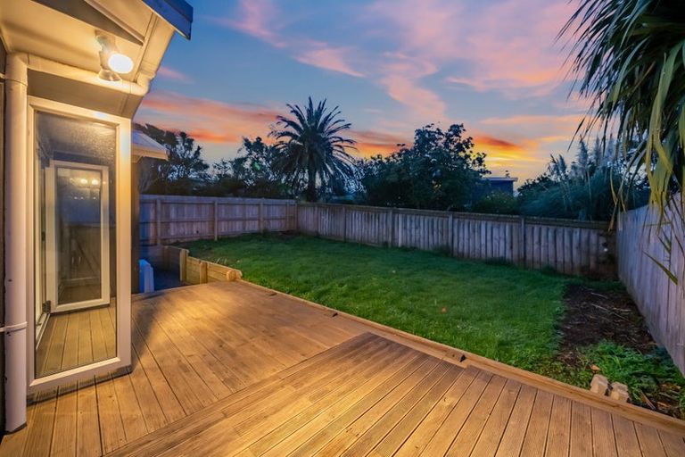 Photo of property in 115a Dimock Street, Titahi Bay, Porirua, 5022