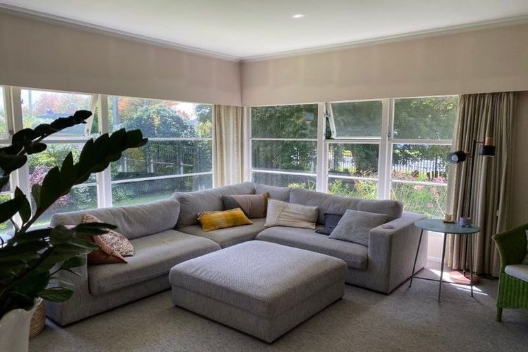 Photo of property in 27 Darley Street, Maeroa, Hamilton, 3200