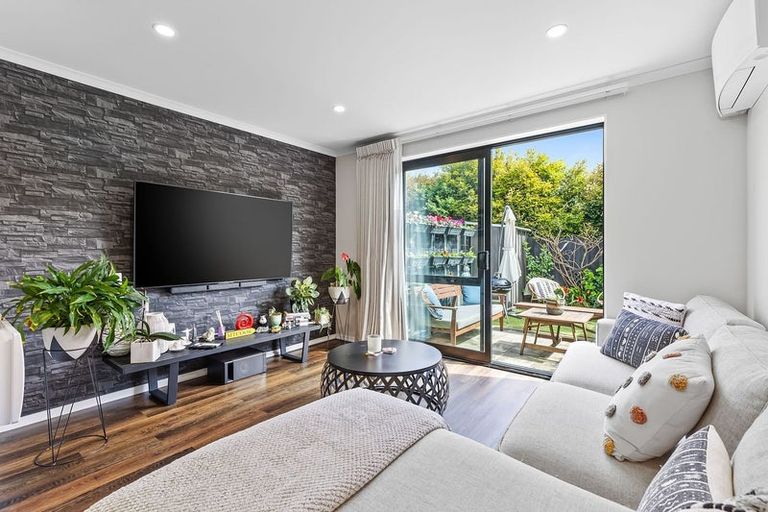 Photo of property in 36 Wharara Lane, Massey, Auckland, 0614