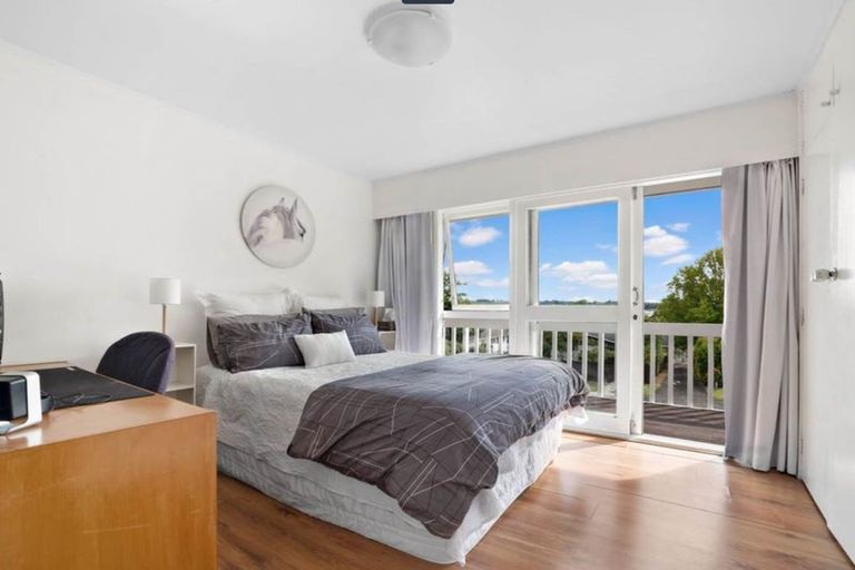 Photo of property in 20 Velma Road, Hillcrest, Auckland, 0627
