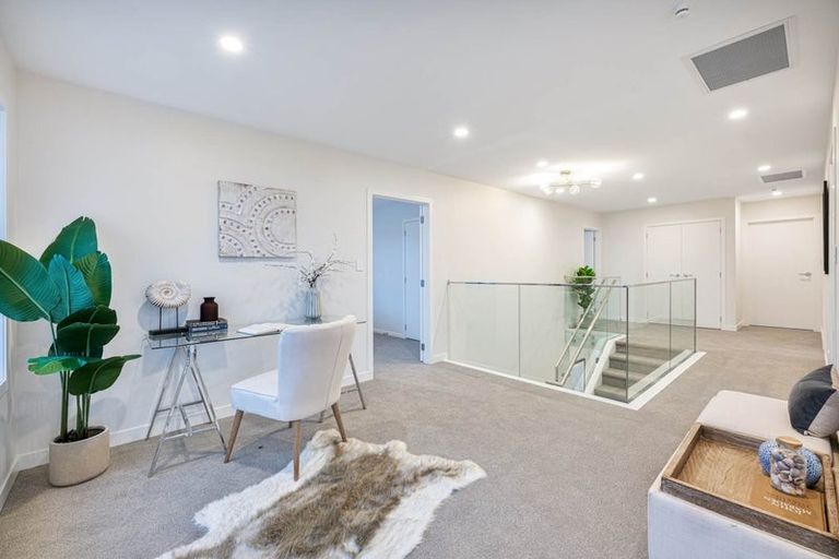 Photo of property in 11 Jack Hawken Lane, Silverdale, 0932