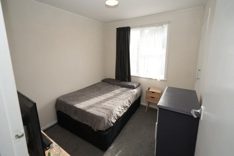 Photo of property in 19 Rhodes Drive, Kelvin Grove, Palmerston North, 4414