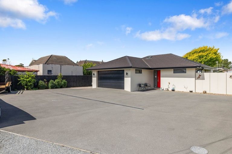 Photo of property in 444a Bower Avenue, Parklands, Christchurch, 8083