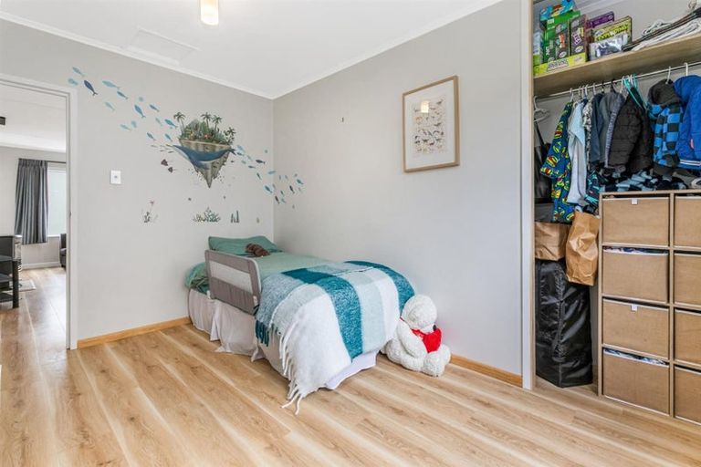 Photo of property in 90 Howard Road, Orere Point, Papakura, 2585