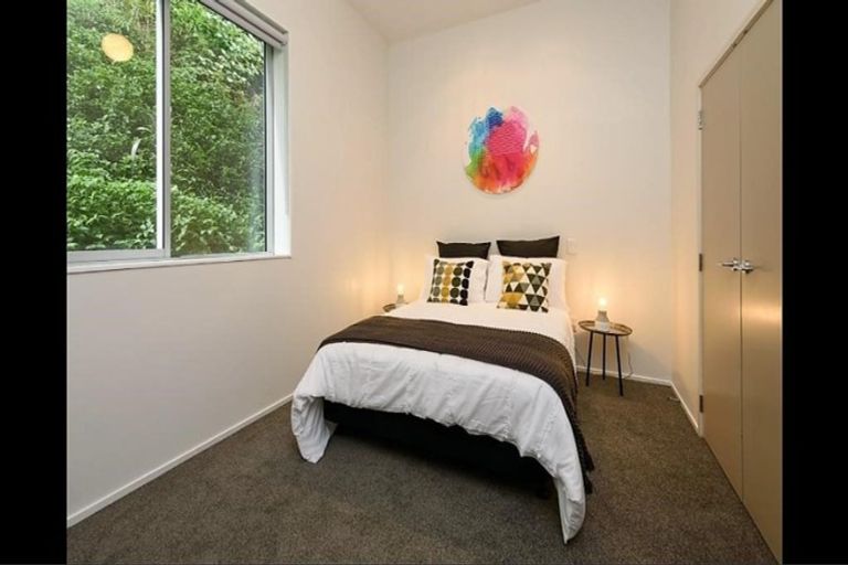 Photo of property in 8/2 Onslow Road, Khandallah, Wellington, 6035