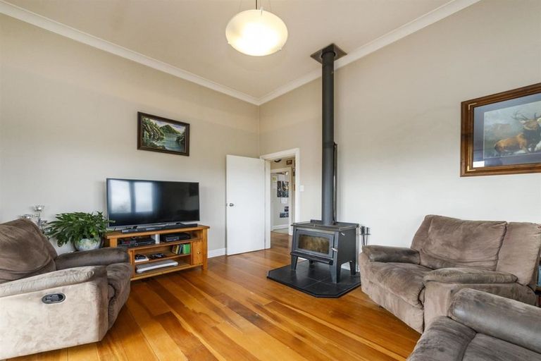 Photo of property in 50 London Street, Kimbolton, Feilding, 4777