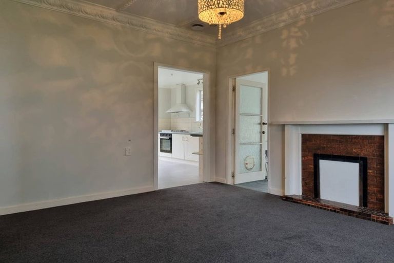 Photo of property in 130 Pendarves Street, New Plymouth, 4312