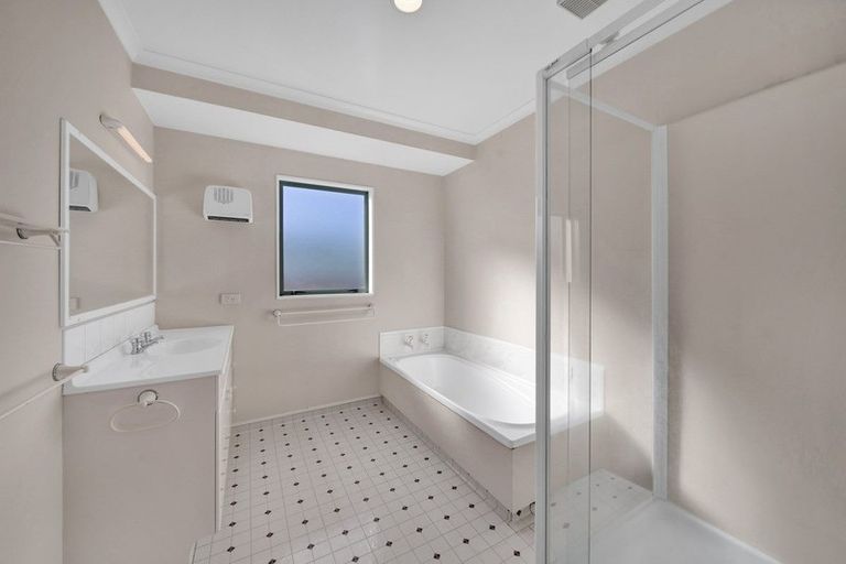 Photo of property in 12 Puni Street, Fitzroy, New Plymouth, 4312