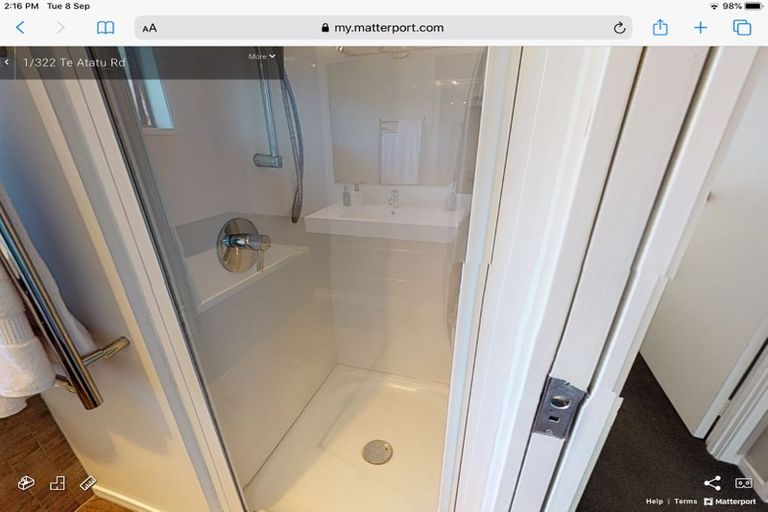 Photo of property in 1/322 Te Atatu Road, Te Atatu South, Auckland, 0610