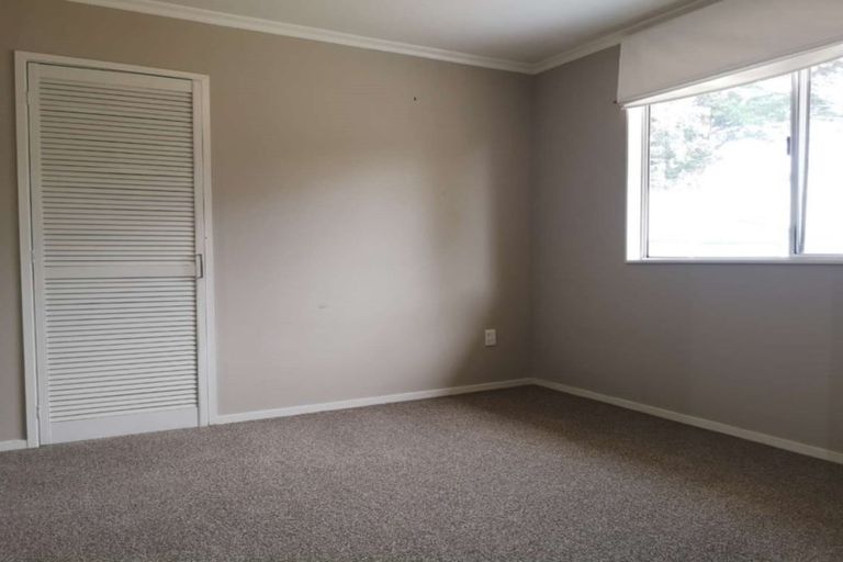 Photo of property in 24 Oakmont Place, Wattle Downs, Auckland, 2103