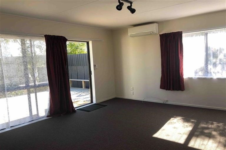 Photo of property in 200a Grove Road, Mayfair, Hastings, 4122