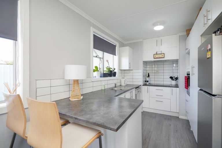 Photo of property in 75 Glenalmond Crescent, Rockdale, Invercargill, 9812