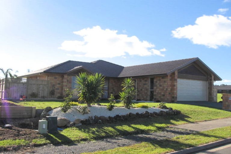 Photo of property in 4 Halyard Loop, Haruru, 0204