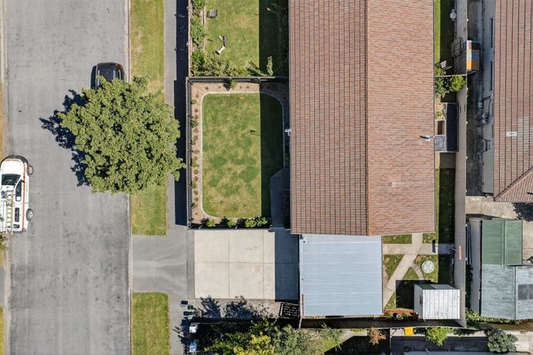 Photo of property in 2/21 Cob Crescent, Woolston, Christchurch, 8062