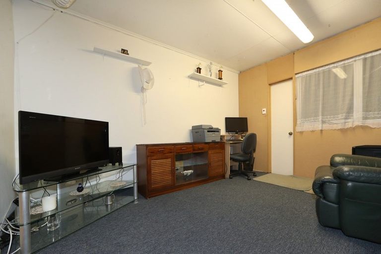 Photo of property in 28 Ranfurly Street, Tamatea, Napier, 4112