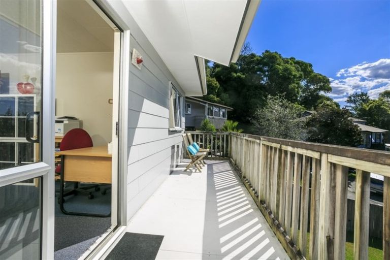 Photo of property in 85a Spinella Drive, Bayview, Auckland, 0629