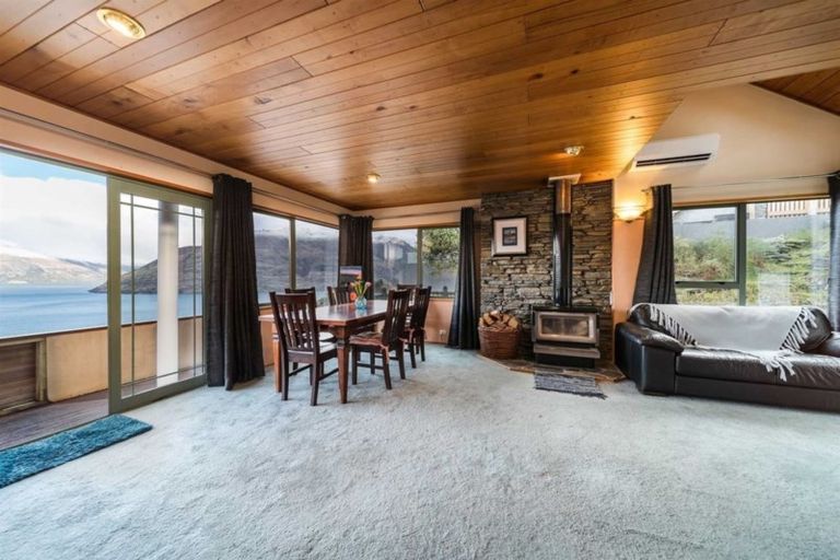 Photo of property in 1b Caples Place, Fernhill, Queenstown, 9300
