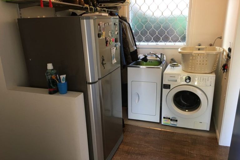 Photo of property in 38 Marlborough Avenue, Glenfield, Auckland, 0629