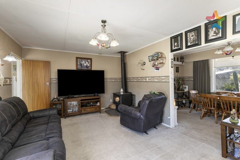 Photo of property in 33 Meremere Street, Wainuiomata, Lower Hutt, 5014