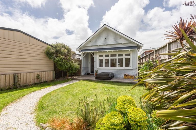 Photo of property in 99a Freyberg Street, Lyall Bay, Wellington, 6022