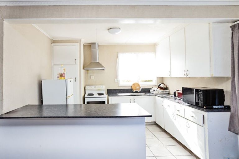 Photo of property in 220 Dome Street, Newfield, Invercargill, 9812