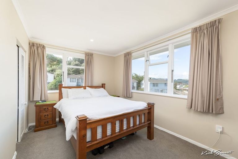 Photo of property in 11 Penguin Grove, Waitangirua, Porirua, 5024