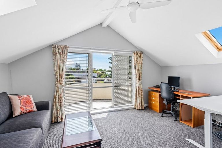 Photo of property in 8 Tudor Court, Paraparaumu Beach, Paraparaumu, 5032