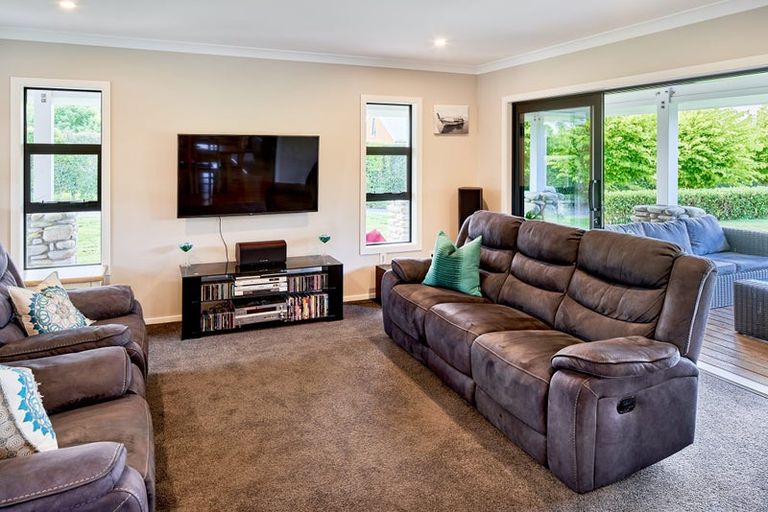 Photo of property in 162 Kuratawhiti Street, Woodside, Greytown, 5794