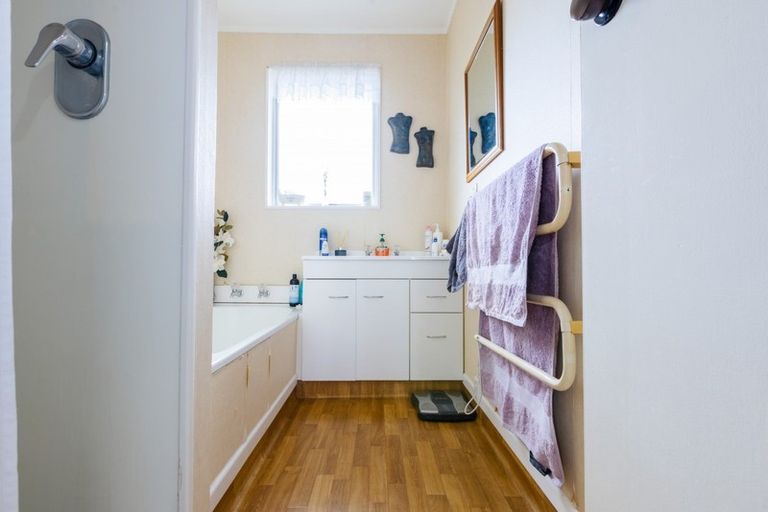 Photo of property in 16 Blomfield Street, Nawton, Hamilton, 3200