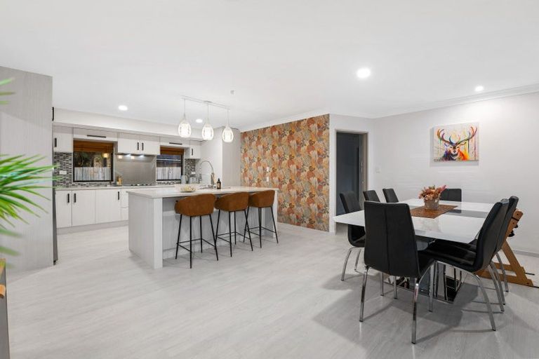 Photo of property in 22 Hoyte Place, Pukehangi, Rotorua, 3015