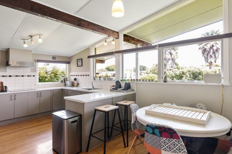 Photo of property in 2 Collett Place, Riversdale, Blenheim, 7201